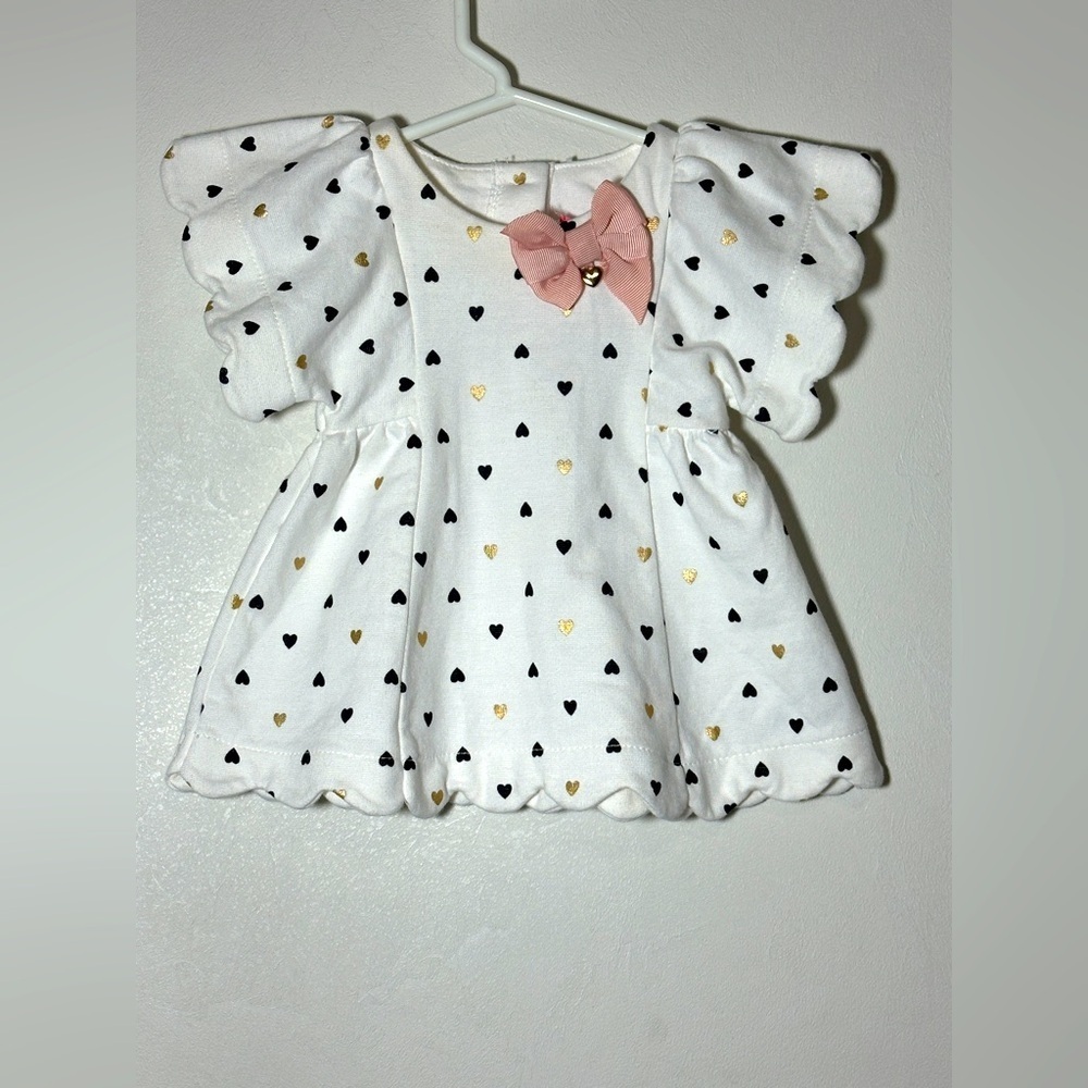 Isaac Mizrahi White Dress with Heart Pattern and Pink Bow Size 0-3 months